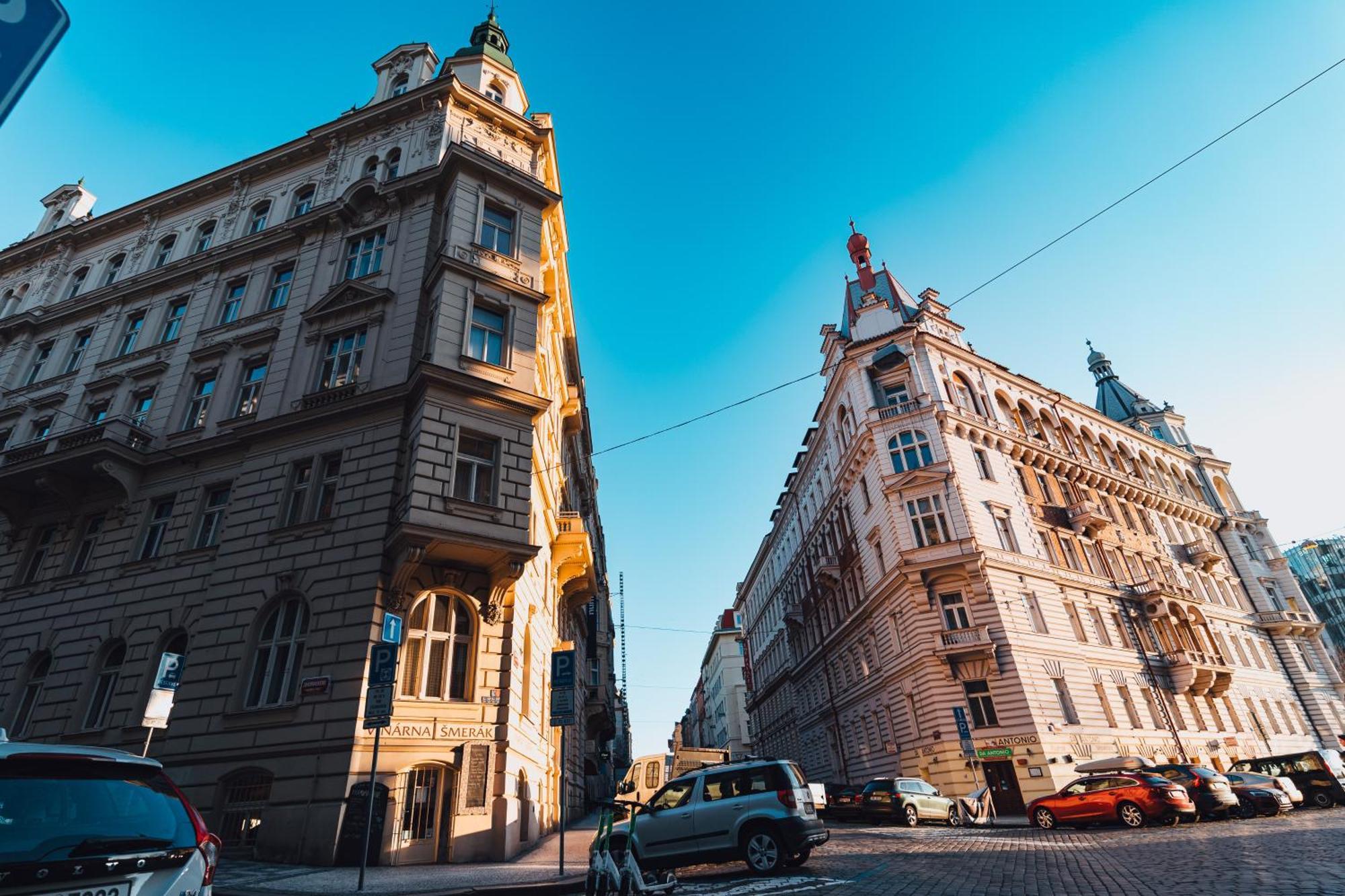 Two-Level Apart With A Terrace Near The Vltava River Prag Exterior foto