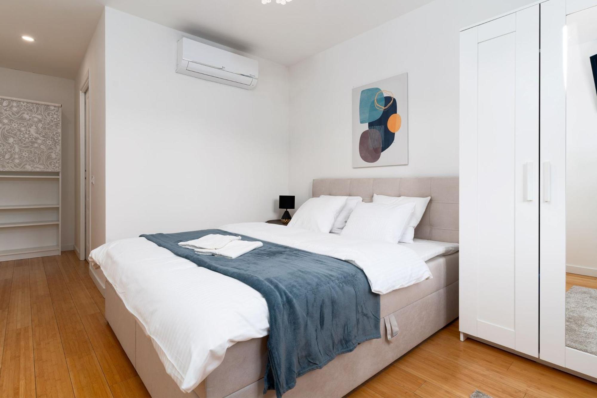 Two-Level Apart With A Terrace Near The Vltava River Prag Exterior foto